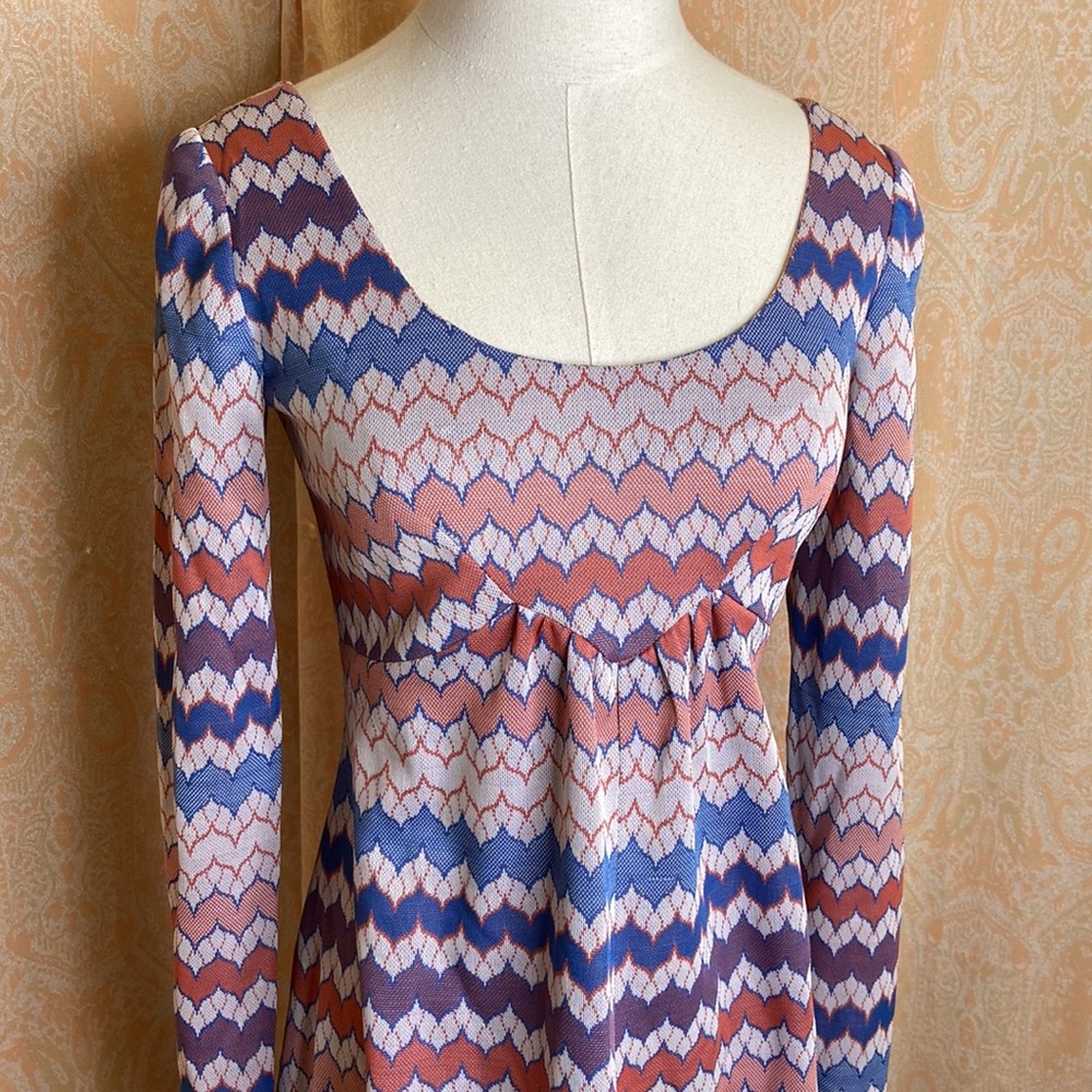 1970’s vintage red and blue chevron patterned dress